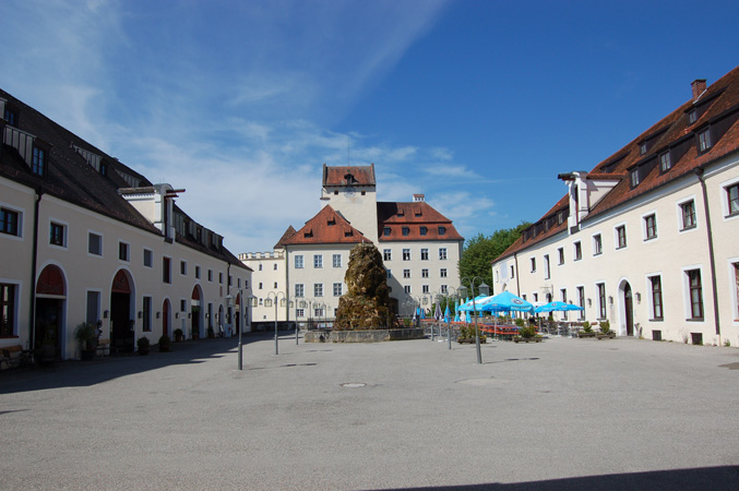 Schloss_Seefeld_Innenhof